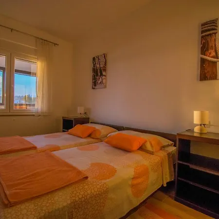 Ivanica And Mirela Apartman Jadranovo