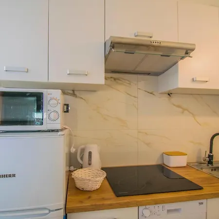 Ivanica And Mirela Jadranovo