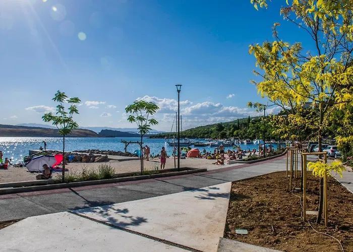 Ivanica And Mirela Jadranovo