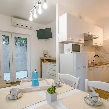 Ivanica And Mirela *