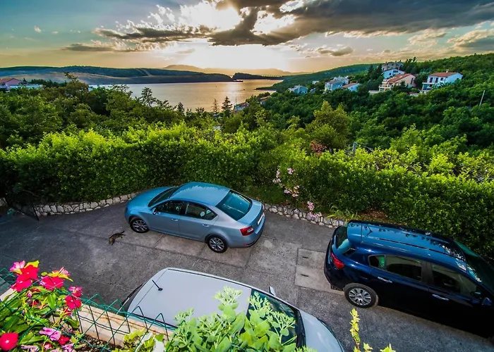 Ivanica And Mirela ヤドラニヴォ